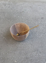 Load image into Gallery viewer, Salt bowl

